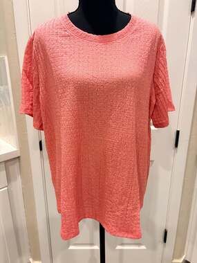 Logo Layers Textured Short Sleeve Top Coral Large (43)